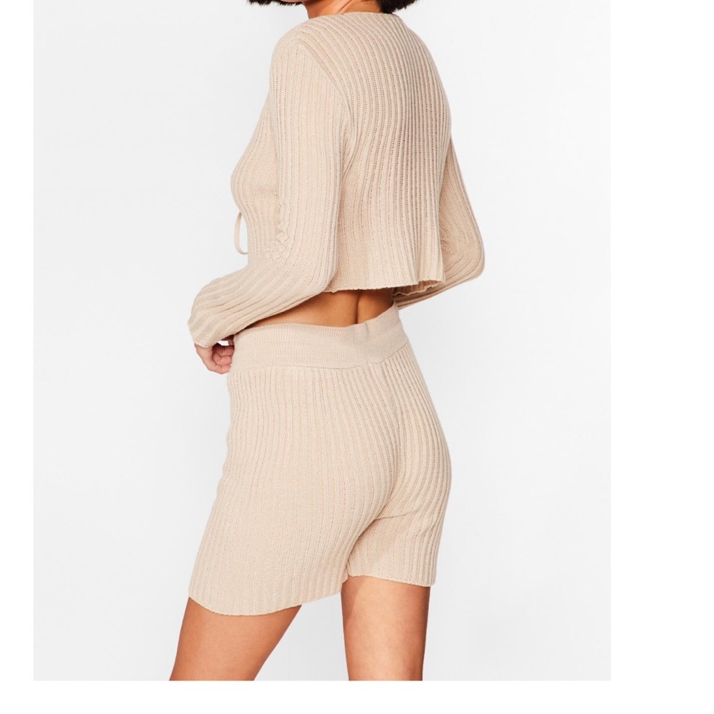 Tie knit cardigan and shorts set - Picture 4 of 5